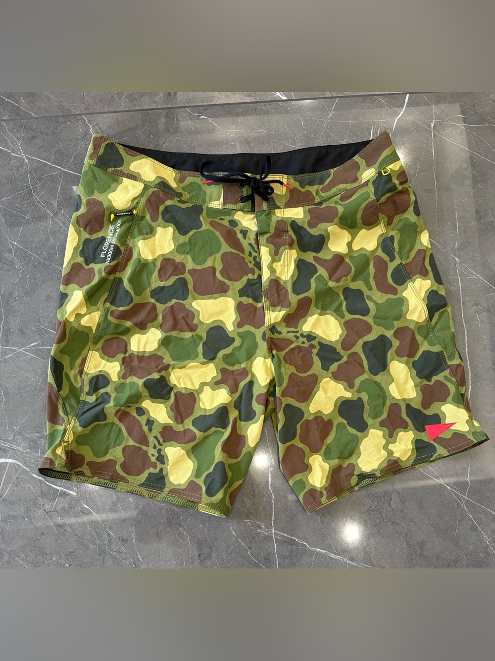 Men's Florence Marine X F1 Cordura Utility Boardshorts Green Camo Size 34 RARE